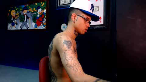 Snapshot of lilray99 chatting on May 2026 01:33:02 AM ONLYFANS online show from May 2026 01:33:02 AM