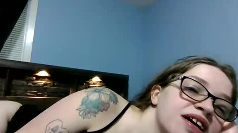 Snapshot of lilshortt chatting on February 2025 03:08:02 PM lilshortt online show from February 2025 03:08:02 PM
