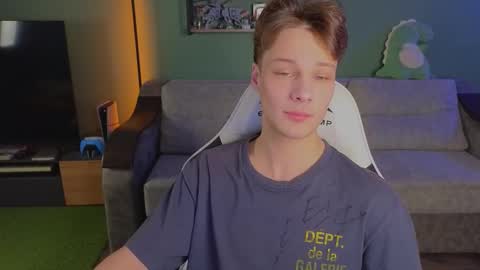 Snapshot of lilteddyboy chatting on November 2025 10:15:01 AM lilteddyboy online show from November 2025 10:15:01 AM