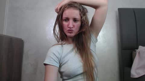 Snapshot of liltightbabe chatting on September 2025 12:39:01 PM liltightbabe online show from September 2025 12:39:01 PM