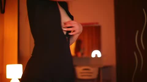 liltightbabe online show from April 2026 07:58:01 PM