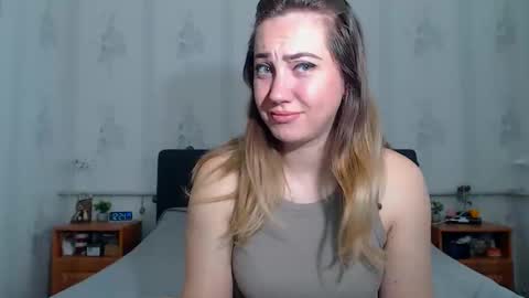 Snapshot of lilu_cute25 chatting on May 2026 09:27:01 AM lilu_cute25 online show from May 2026 09:27:01 AM