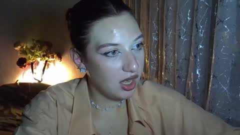lily_ember online show from October 2025 10:42:01 PM