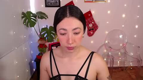 just lily online show from December 2024 10:06:01 PM
