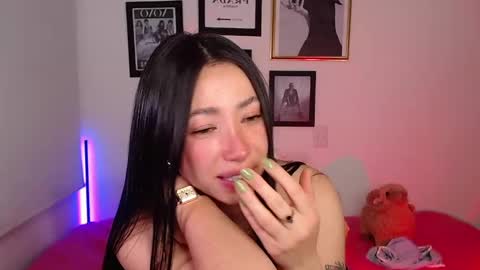 just lily online show from January 2025 03:47:01 AM