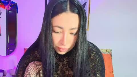 Snapshot of lily_evans_ chatting on May 2026 11:46:02 PM just lily online show from May 2026 11:46:02 PM