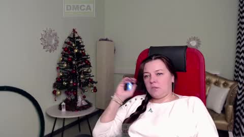 Snapshot of lily_flower7_ chatting on December 2024 04:43:01 AM Lily online show from December 2024 04:43:01 AM