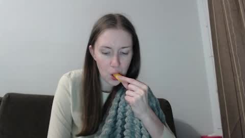 Snapshot of lily_love_x chatting on May 2026 01:57:16 AM lily_love_x online show from May 2026 01:57:16 AM