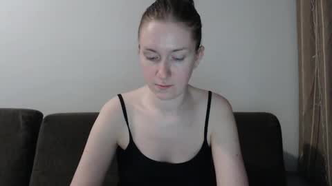 Snapshot of lily_love_x chatting on June 2026 12:44:01 AM lily_love_x online show from June 2026 12:44:01 AM