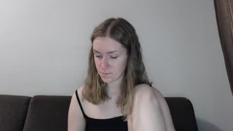 Snapshot of lily_love_x chatting on July 2026 05:25:02 AM lily_love_x online show from July 2026 05:25:02 AM