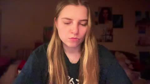 Lily online show from March 2026 08:09:01 PM
