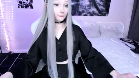 Lily online show from March 2026 05:13:01 AM