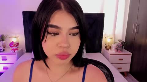 Snapshot of lily_woodz chatting on July 2026 06:58:02 PM LilyWoodz online show from July 2026 06:58:02 PM
