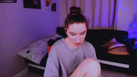 LILY online show from December 2025 11:17:02 AM