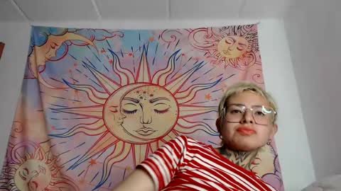 Snapshot of lilyadamsc chatting on June 2026 04:59:02 AM Lily online show from June 2026 04:59:02 AM