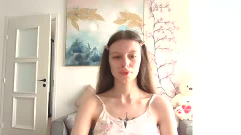 lilycandy_ online show from June 2026 12:02:01 PM