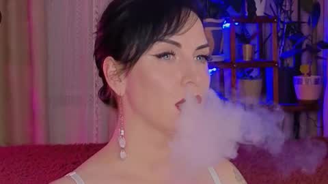 Lily online show from December 2025 05:08:02 PM