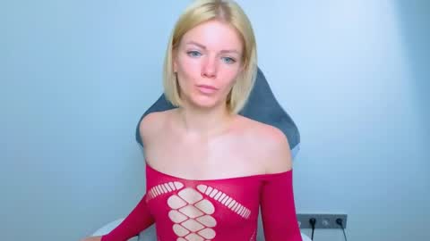 Snapshot of lilydavisss chatting on June 2026 02:45:02 AM lilydavisss online show from June 2026 02:45:02 AM