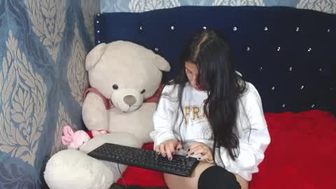 Snapshot of lilyevansxx chatting on March 2025 03:11:02 AM Lily online show from March 2025 03:11:02 AM