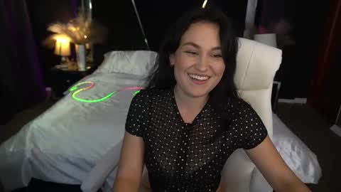 Snapshot of lilyfoxyy chatting on November 2025 02:05:02 PM Lily online show from November 2025 02:05:02 PM