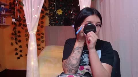 lilymoon_018 online show from May 2026 01:17:01 PM