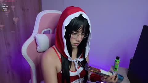 lily help me to collect more cosplay online show from December 2025 02:31:02 AM