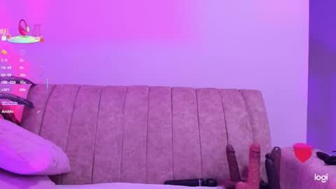 Lily  online show from September 2025 09:32:01 AM