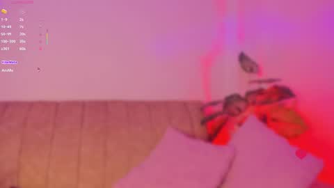 Lily  online show from November 2025 09:21:01 AM