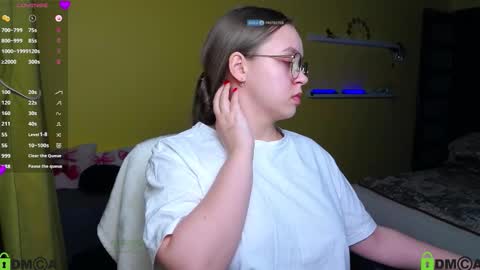 Lily online show from January 2026 06:00:02 PM