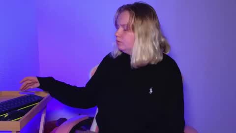 Snapshot of lime_cat chatting on September 2025 12:05:01 AM lime cat online show from September 2025 12:05:01 AM