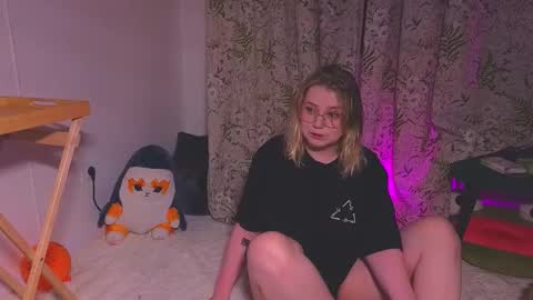 Snapshot of lime_cat chatting on November 2025 02:00:01 AM lime cat online show from November 2025 02:00:01 AM