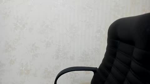    online show from January 2025 10:32:02 AM