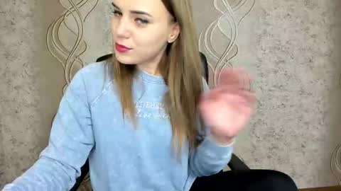    online show from October 2025 01:08:02 PM