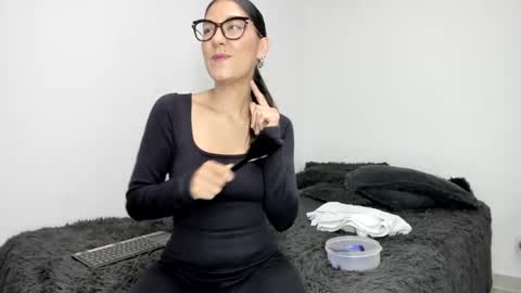 Snapshot of lina__mandarina chatting on October 2025 08:27:02 PM Lina Mandarina online show from October 2025 08:27:02 PM