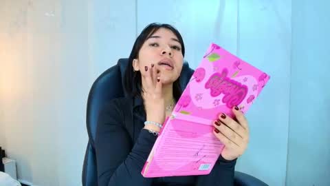  Lina Bedoya  online show from November 2025 11:33:02 AM