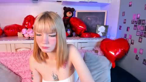 Lina blueeyed    GMT3 1100-1700 Mon Wed Thu Sat Sun online show from February 2025 08:09:02 AM