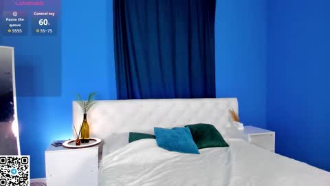 Lina blueeyed    GMT3 1100-1700 Mon Wed Thu Sat Sun online show from October 2025 10:15:01 AM