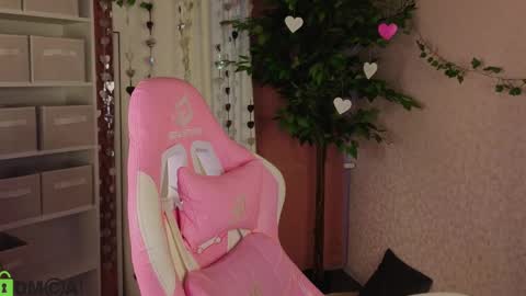 LINA online show from February 2026 01:06:01 AM