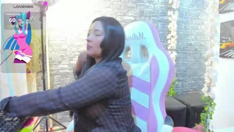Snapshot of lina_sanchezih chatting on April 2026 09:10:02 PM LINA SANCHEZ online show from April 2026 09:10:02 PM