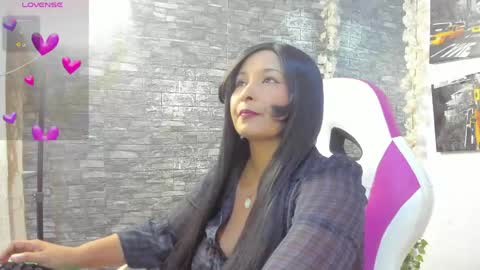Snapshot of lina_sanchezih chatting on May 2026 01:40:01 PM LINA SANCHEZ online show from May 2026 01:40:01 PM