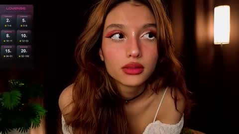 Lina online show from September 2025 05:18:01 PM