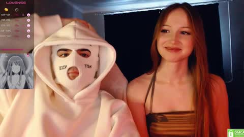 Snapshot of linaandliam chatting on February 2025 11:05:02 AM linaandliam online show from February 2025 11:05:02 AM