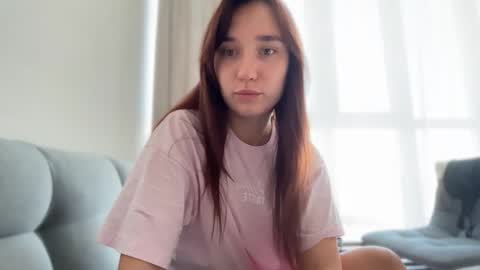 Lina online show from September 2025 07:02:02 AM