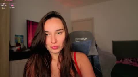 Lina online show from August 2026 06:11:01 PM