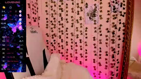 Snapshot of linablossom chatting on February 2026 08:23:02 AM Lina online show from February 2026 08:23:02 AM