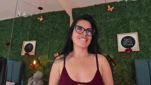 Lina  online show from February 2026 11:38:02 AM