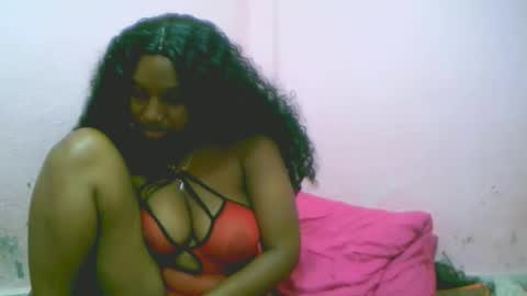 linah1123 online show from November 2025 05:53:01 PM