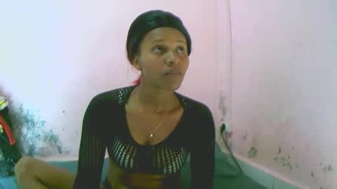 linah1123 online show from April 2026 06:53:01 PM