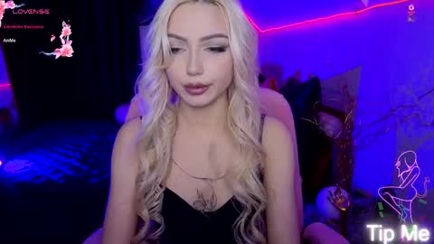 I am Lina online show from January 2026 07:45:01 PM