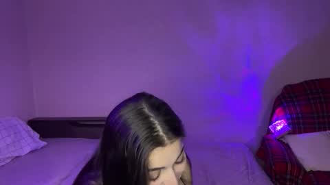 Snapshot of linamurrrr chatting on December 2025 08:36:02 PM Nicolas and Lina online show from December 2025 08:36:02 PM